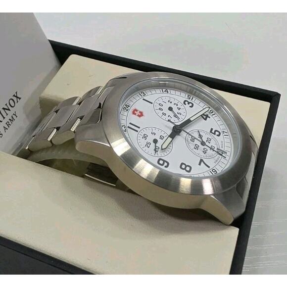 Victorinox Swiss Army Mens Analog Stainless Steel Watch VICT26050.CB New Battery main image 10